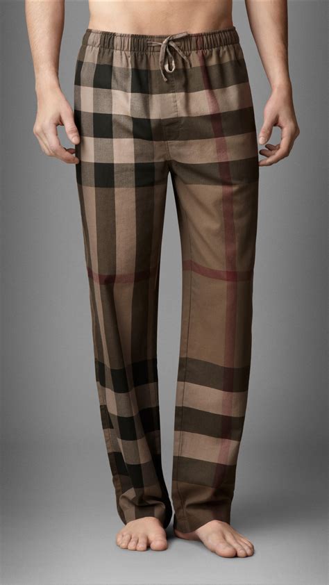 Burberry Chinos for Men 